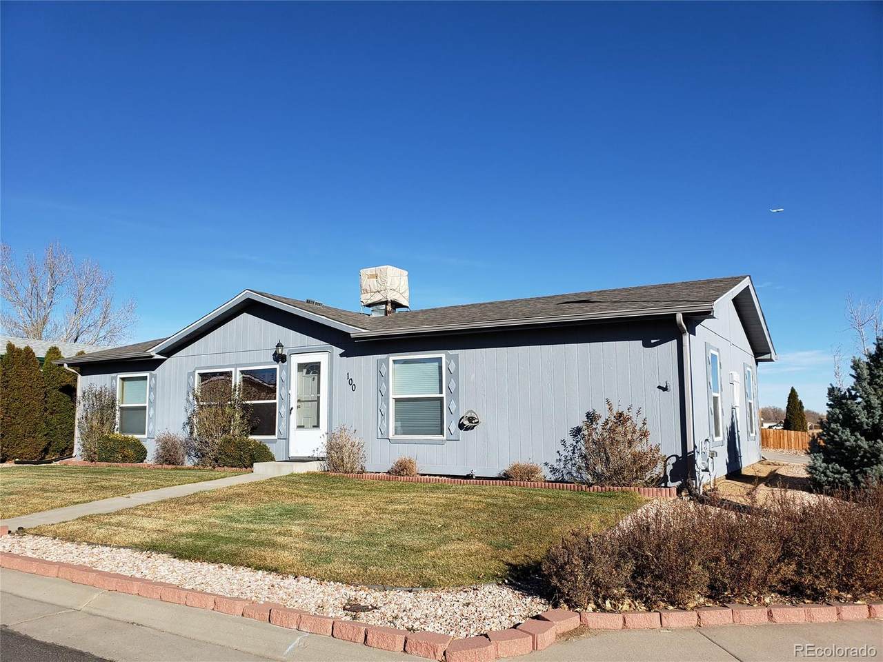 100 Stampede Place - Photo 1