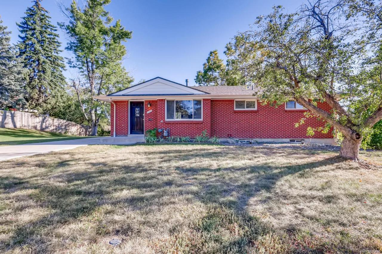 2408 Cresthill Avenue - Photo 1