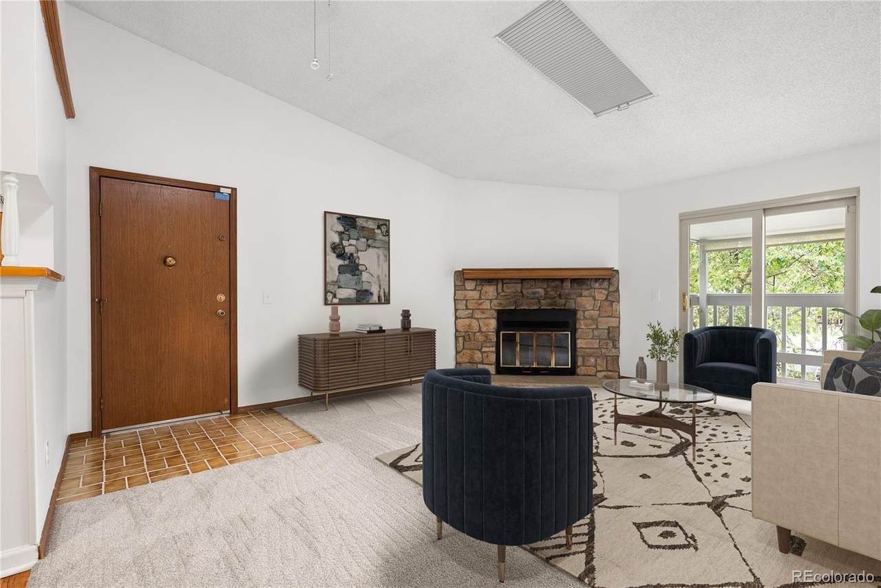 8600 Alameda Avenue - Photo 1