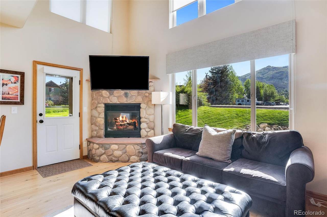 3031 Chinook Lane - Photo 1