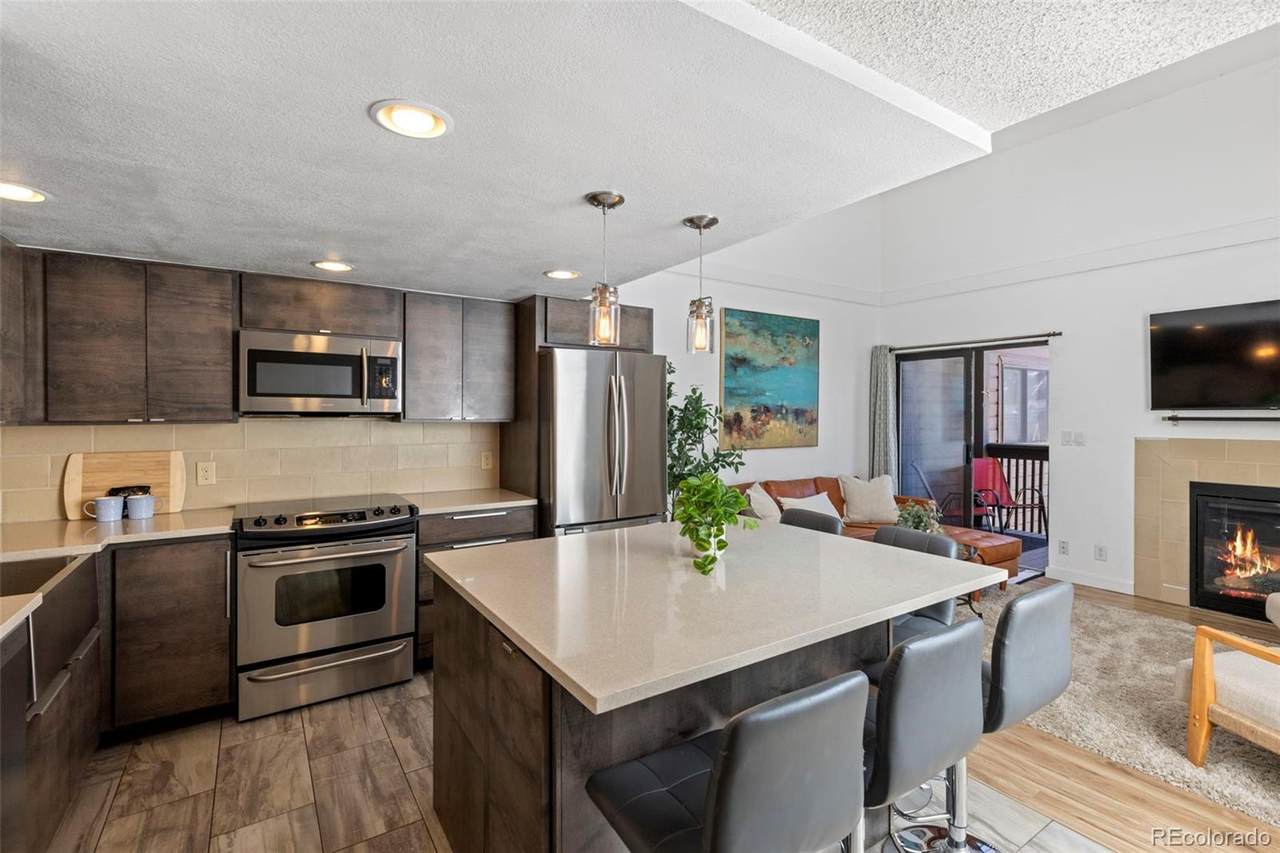 805 5th Avenue - Photo 1
