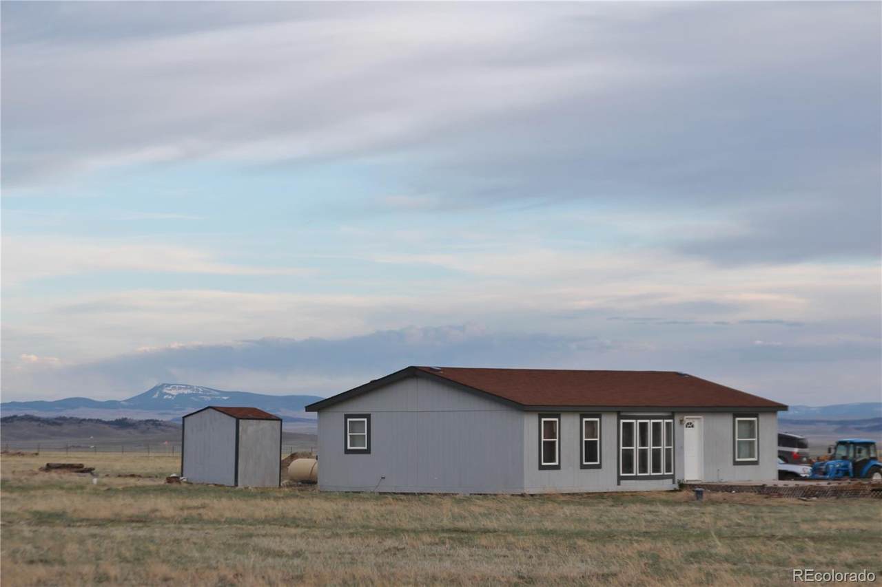 1294 Kokanee Road - Photo 1