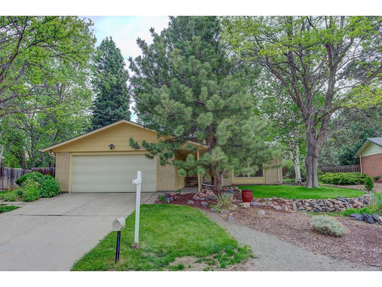 11233 E Harvard Drive, Aurora, CO 80014 (MLS #2635503) :: 8z Real Estate