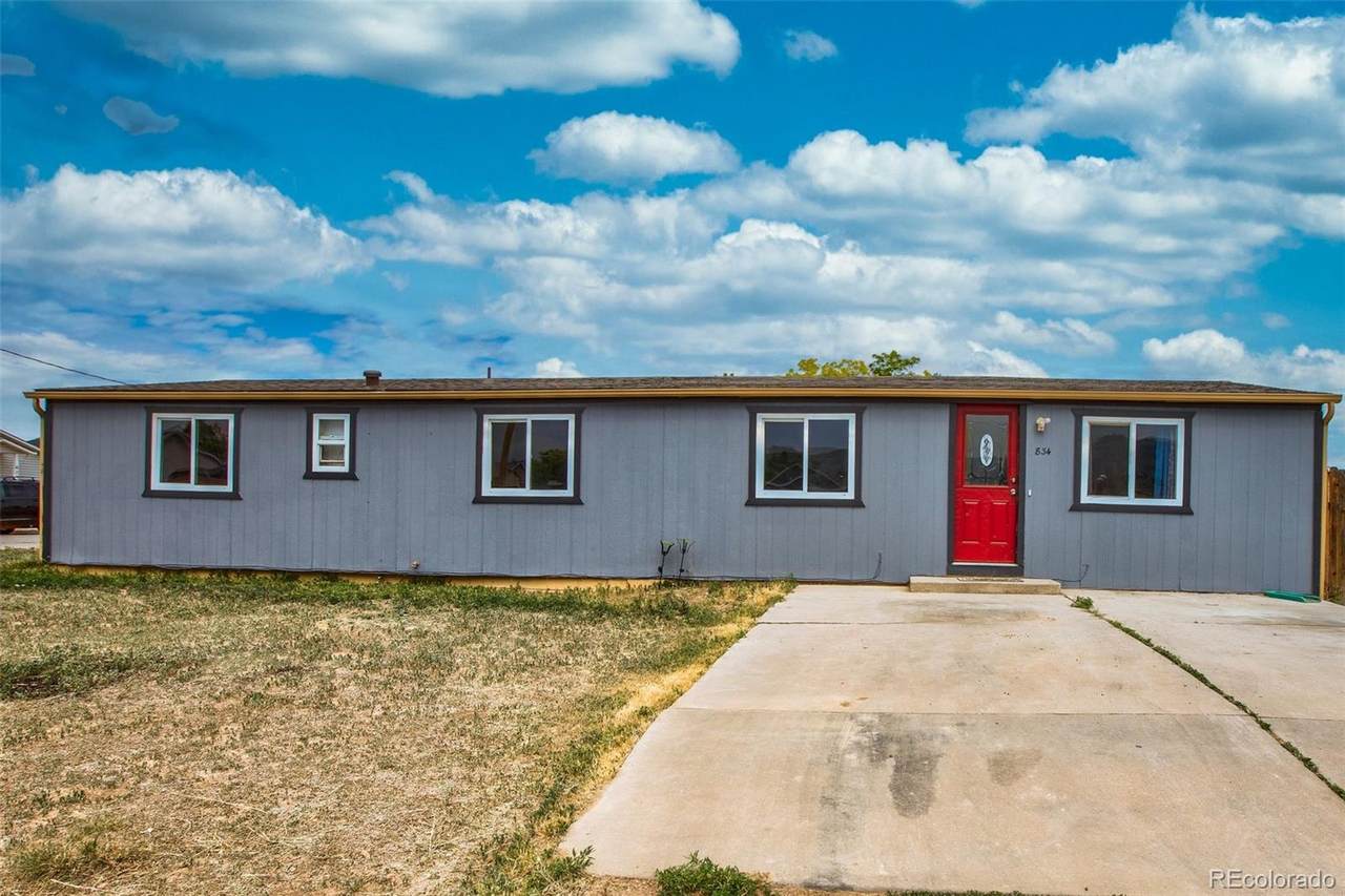 834 Raynolds Avenue - Photo 1