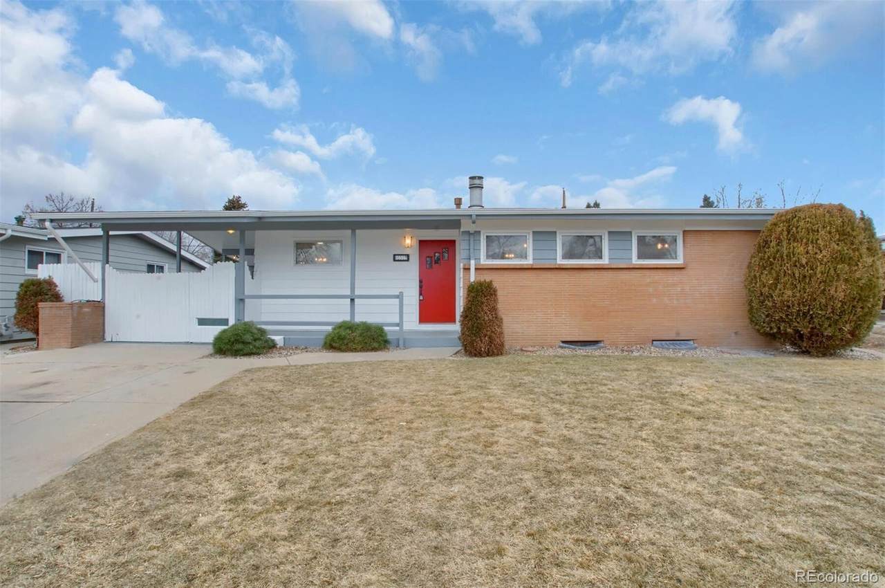 1631 Chase Street - Photo 1