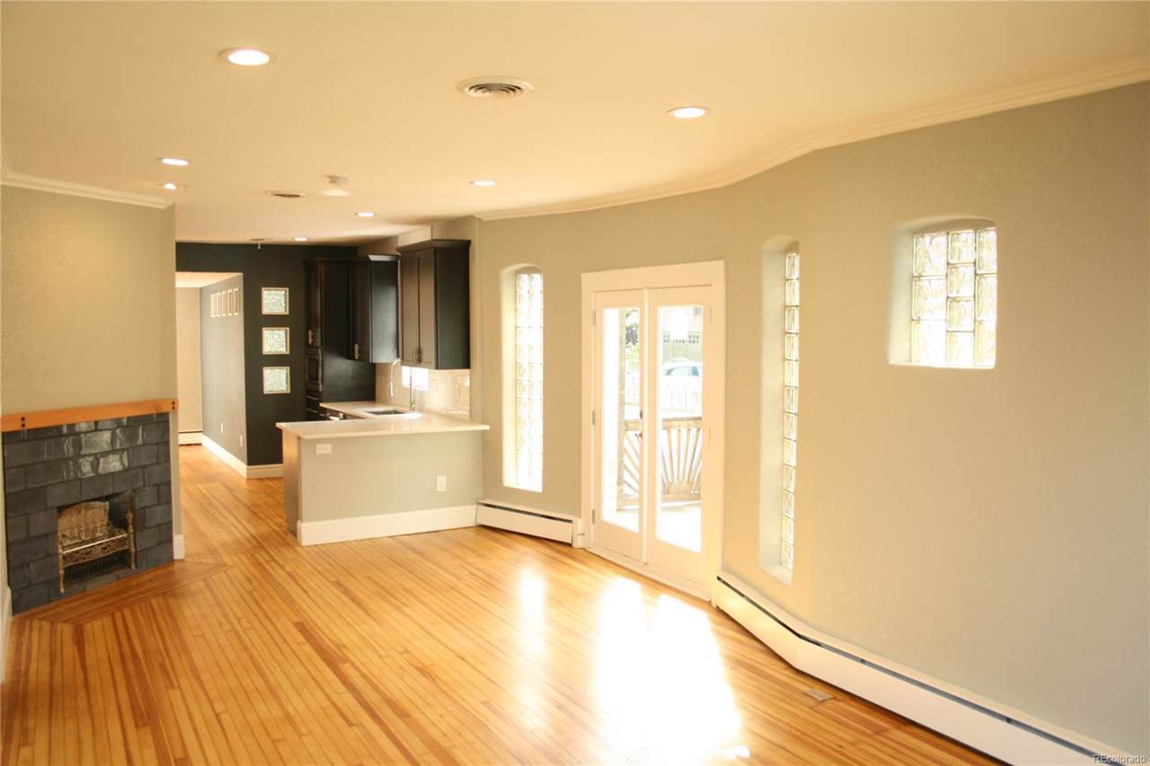 28 Corona Street - Photo 1