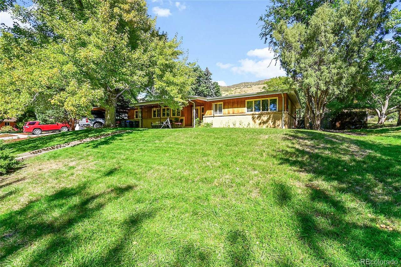 2917 Lookout View Drive - Photo 1