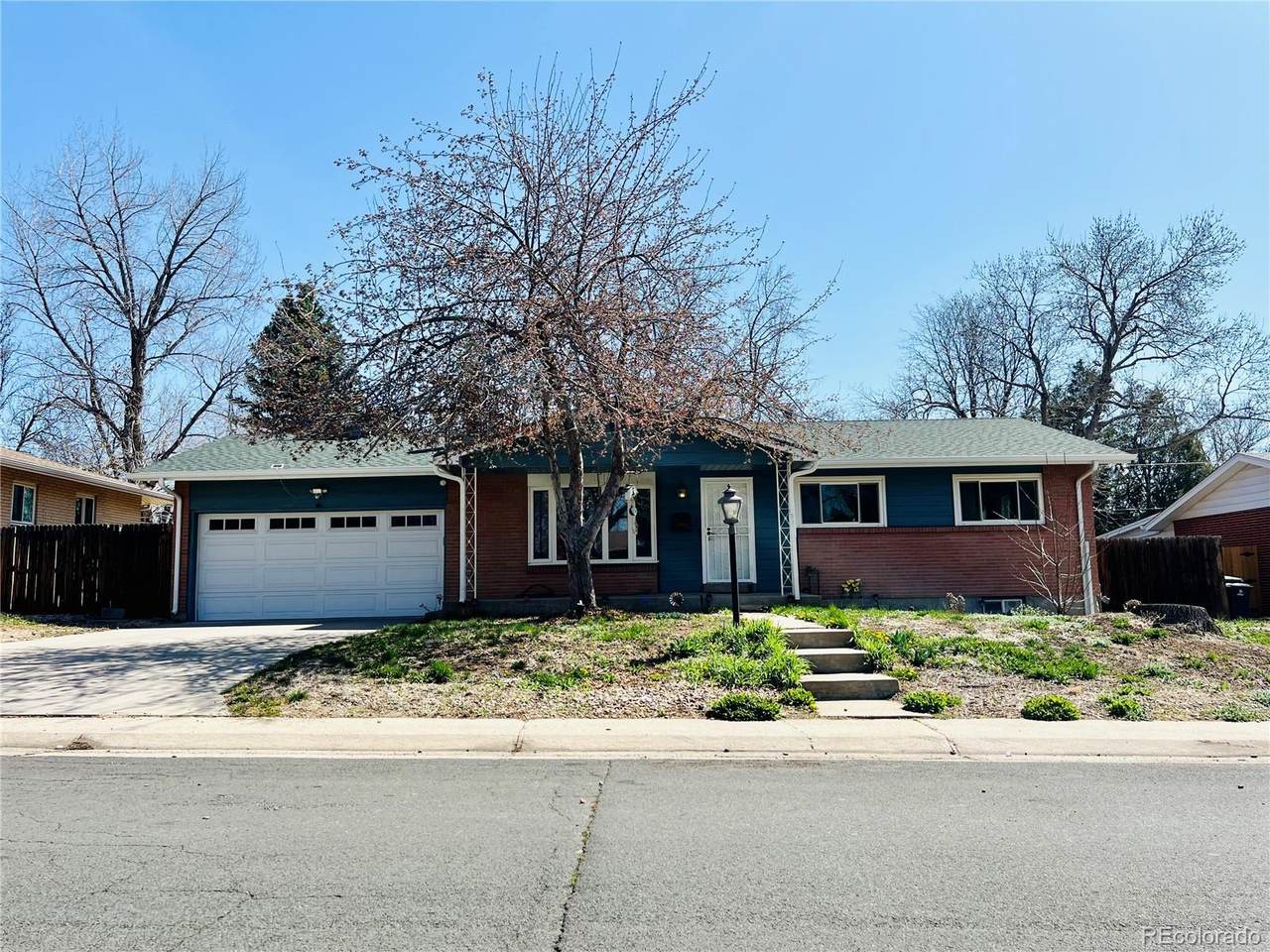 2964 Yates Street - Photo 1