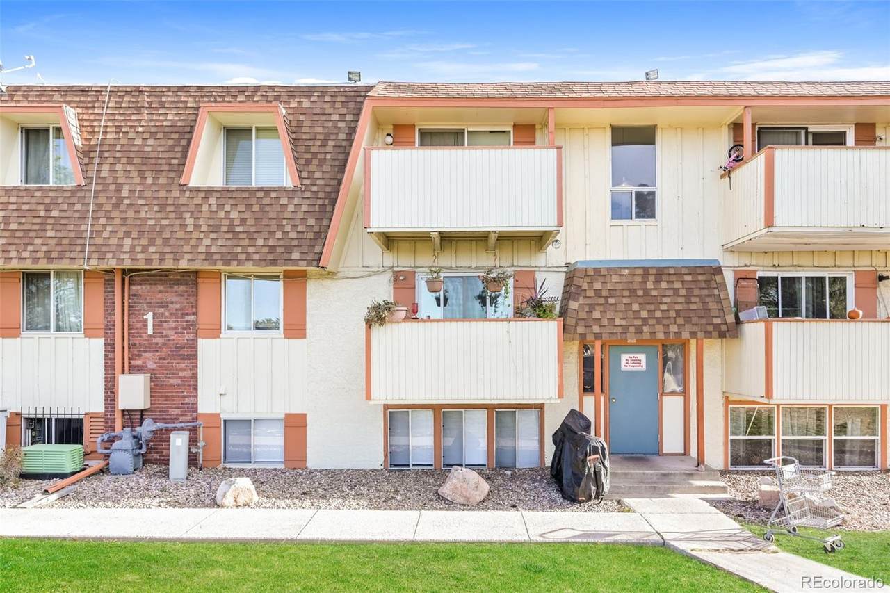 10211 Ura Lane - Photo 1