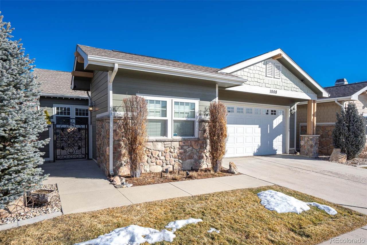 1008 Nightingale Drive - Photo 1