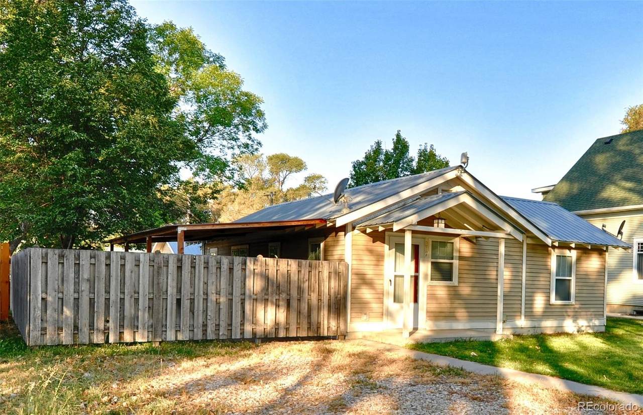 217 Logan Avenue - Photo 1