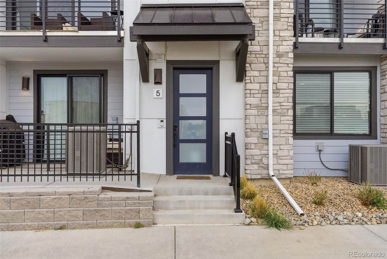 2048 Holly Street - Photo 1