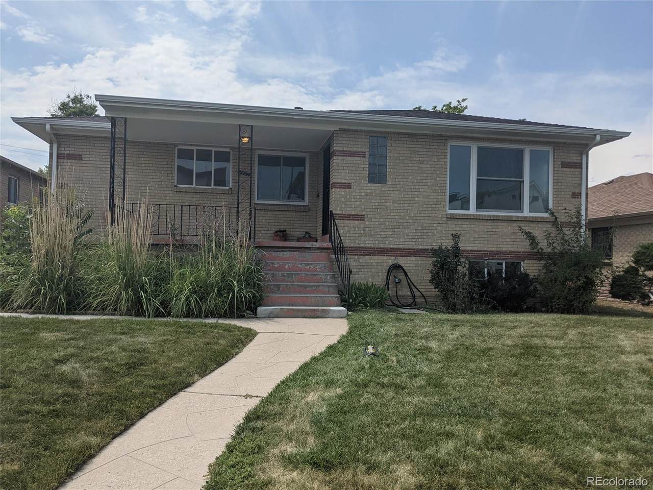 1435 Zenobia Street - Photo 1