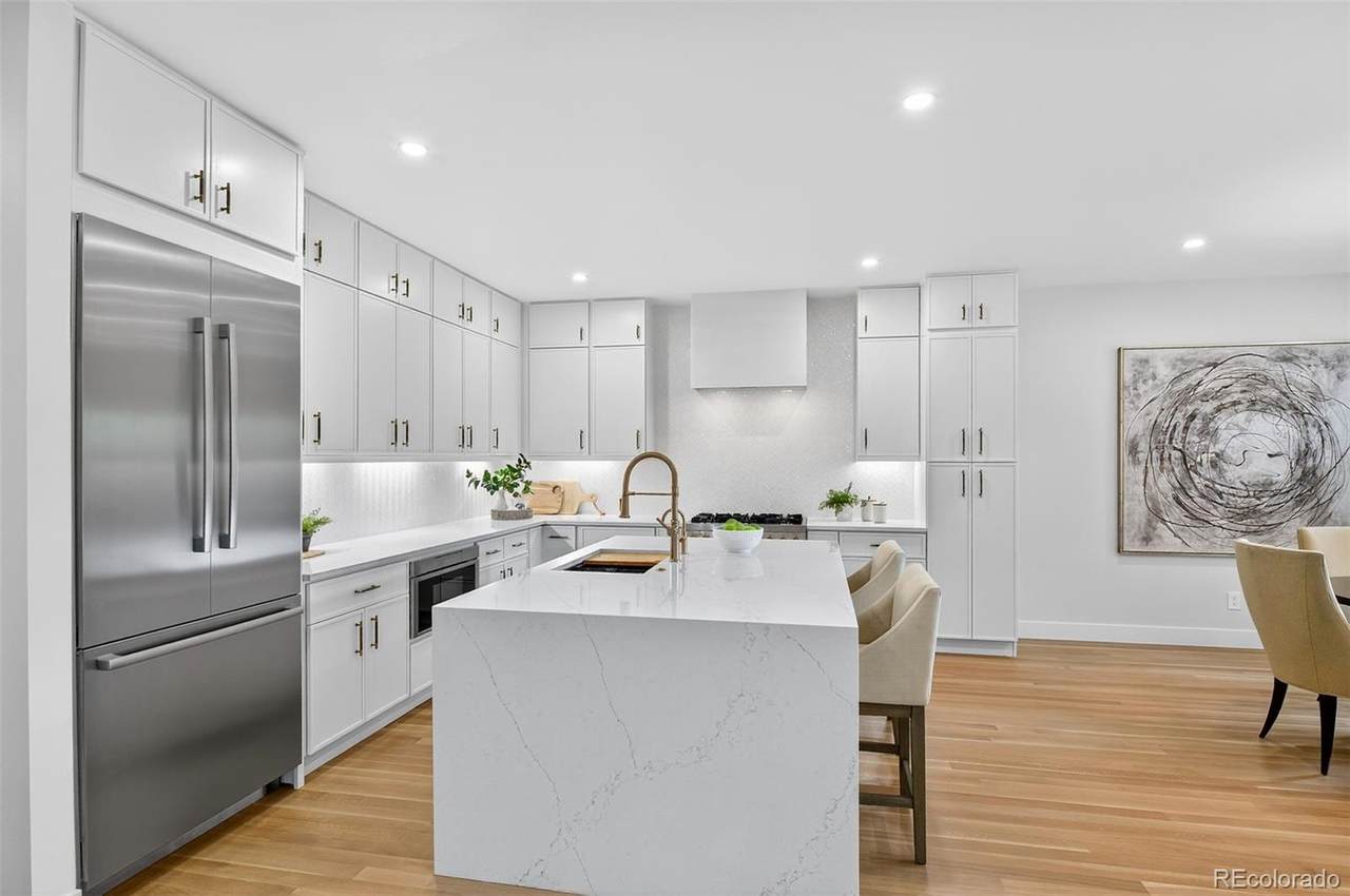 2552 Alameda Avenue - Photo 1