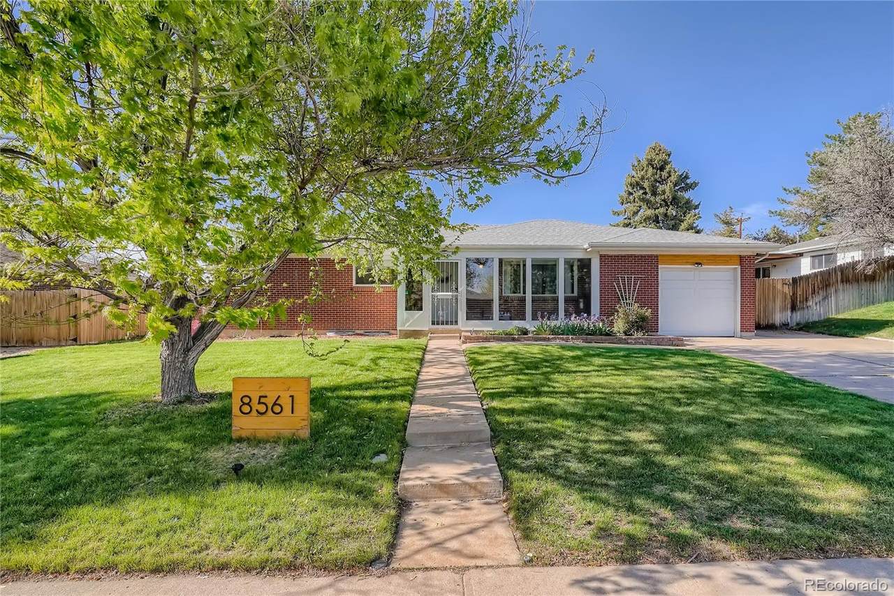 8561 Briarwood Boulevard - Photo 1