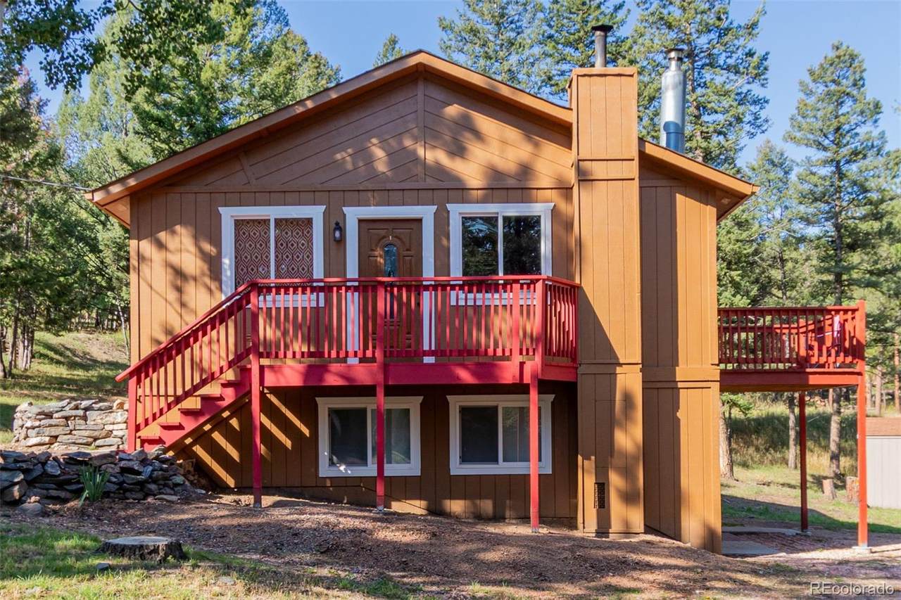 1462 Burland Drive - Photo 1