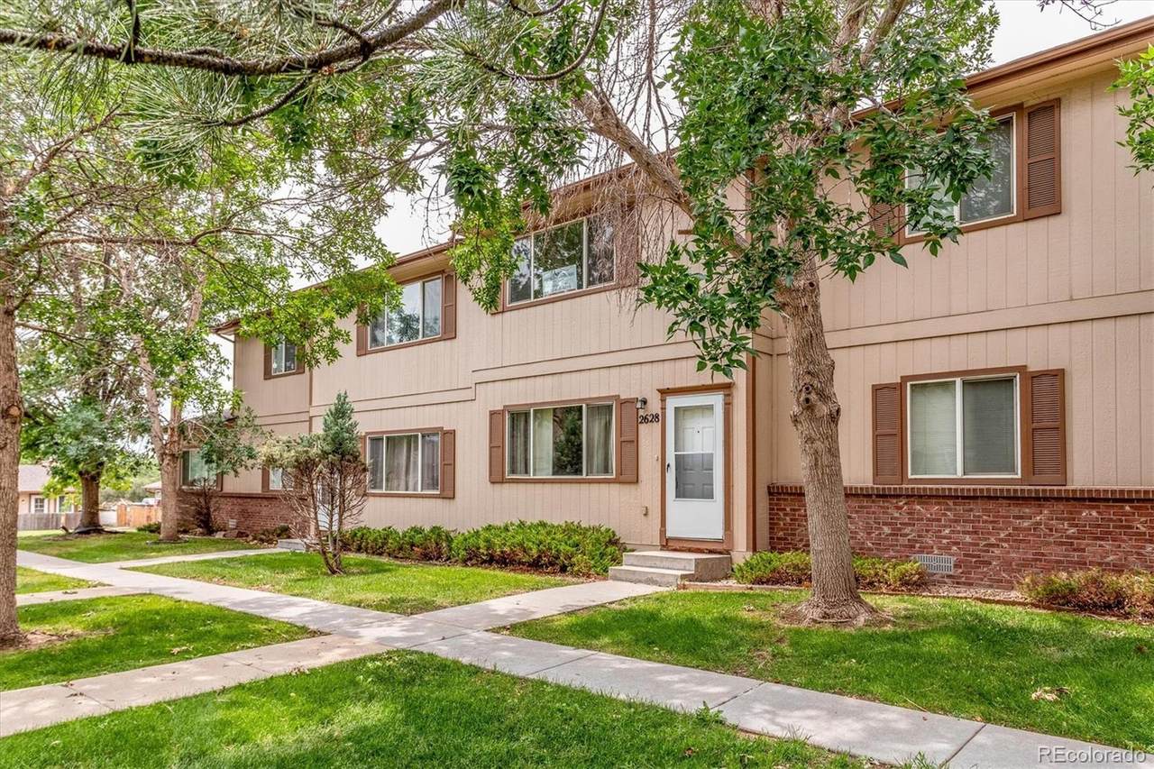 2628 Devonshire Court - Photo 1