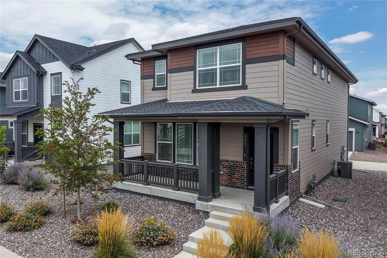545 Bennett Avenue - Photo 1