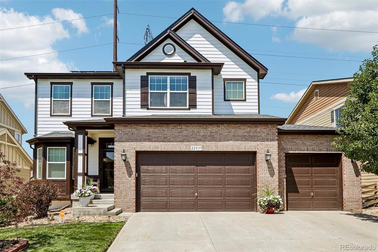 22537 Union Circle - Photo 1