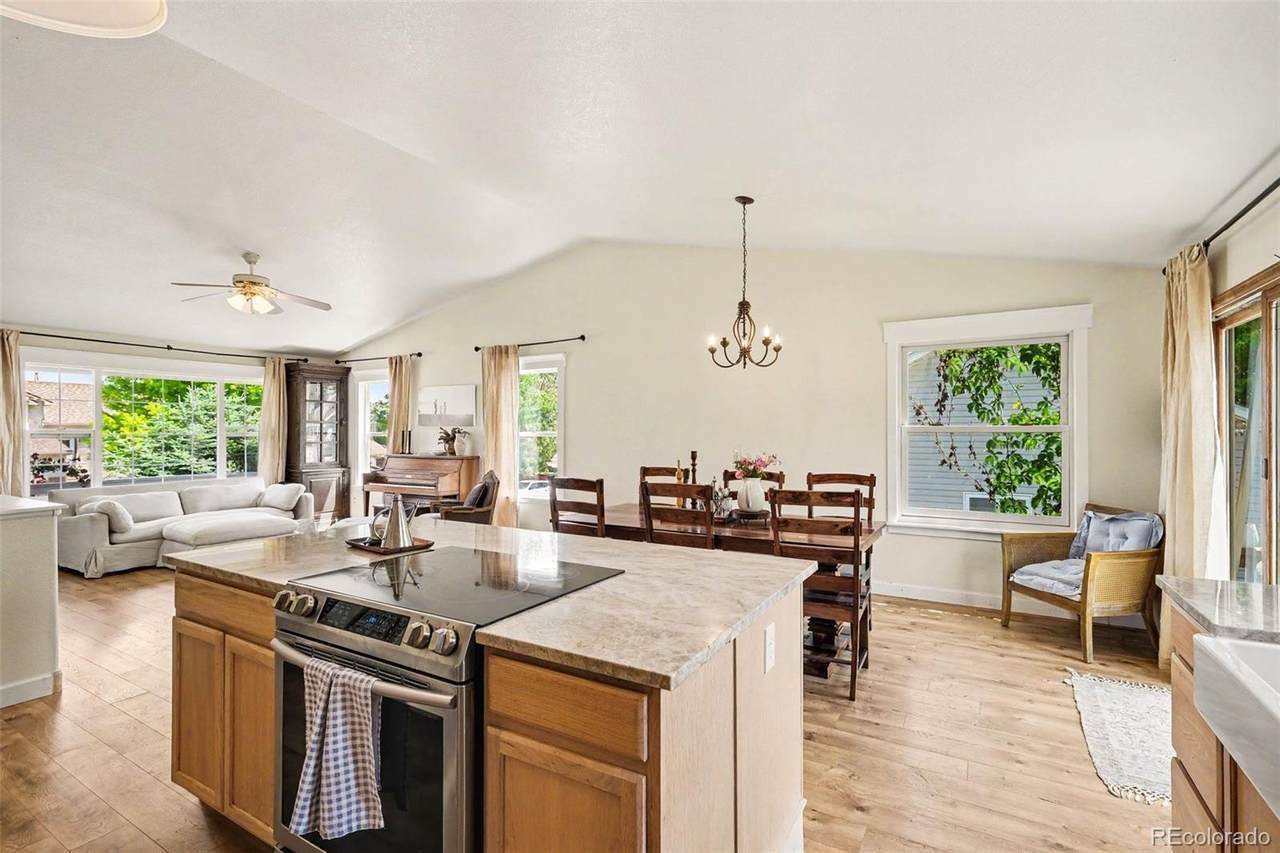 3103 Cody Avenue - Photo 1
