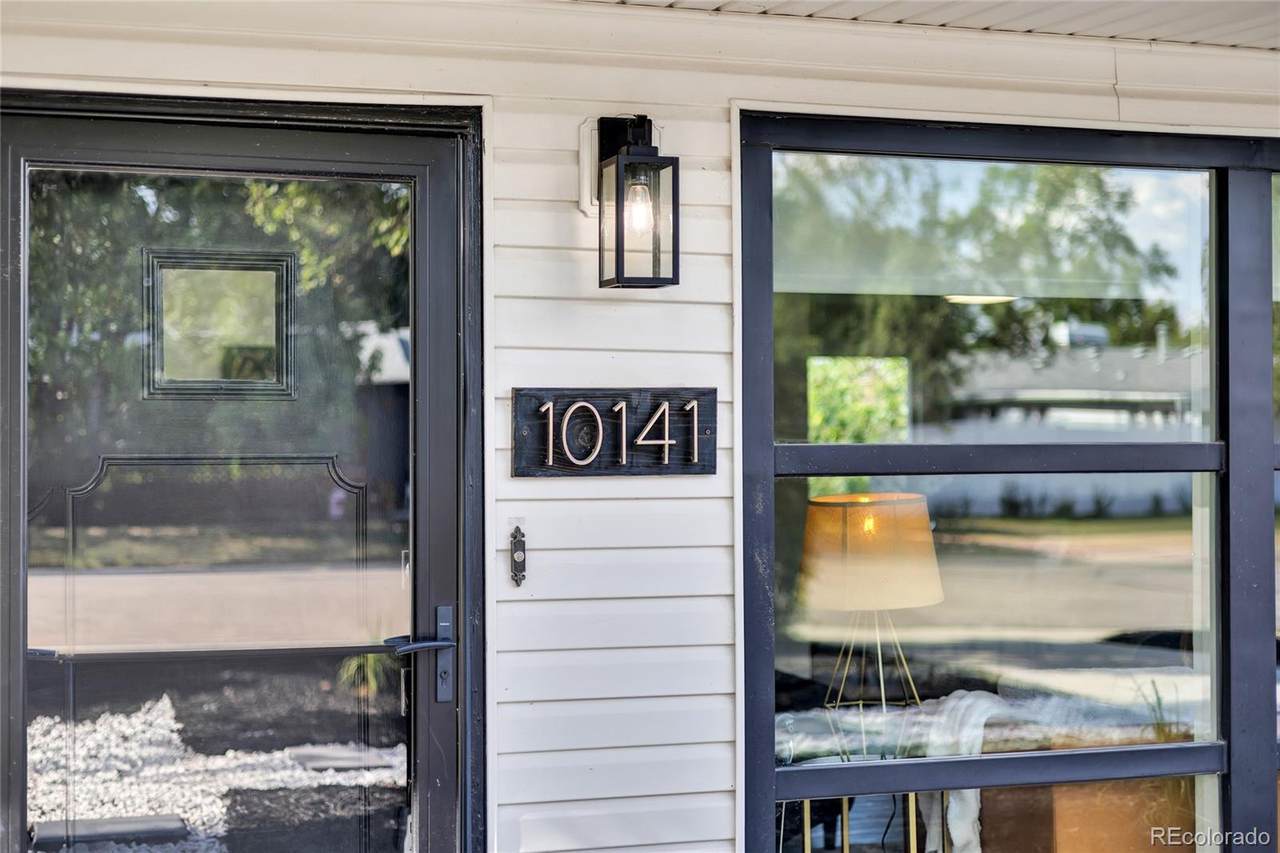 10141 9th Drive - Photo 1