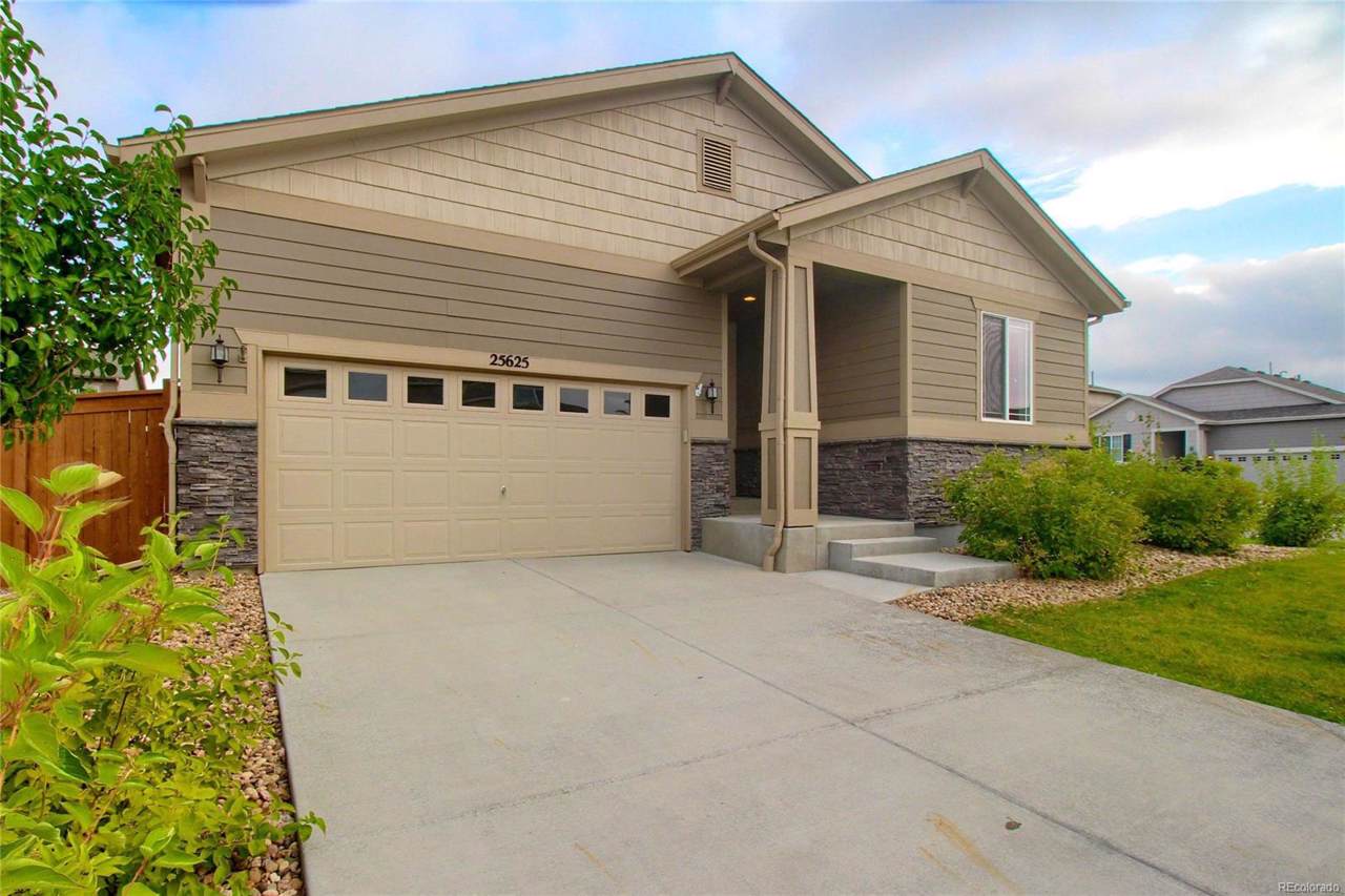 25625 Maple Place - Photo 1
