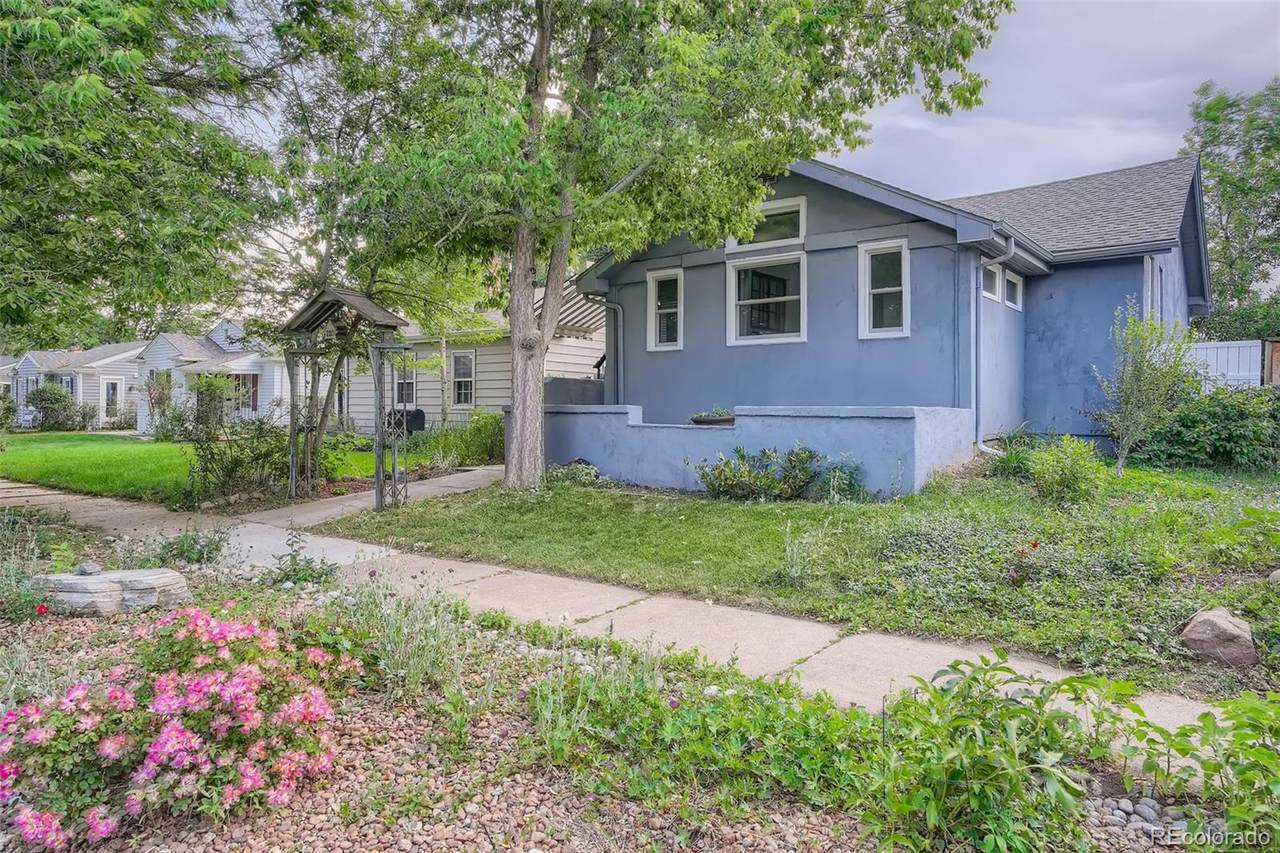 2219 Humboldt Street - Photo 1