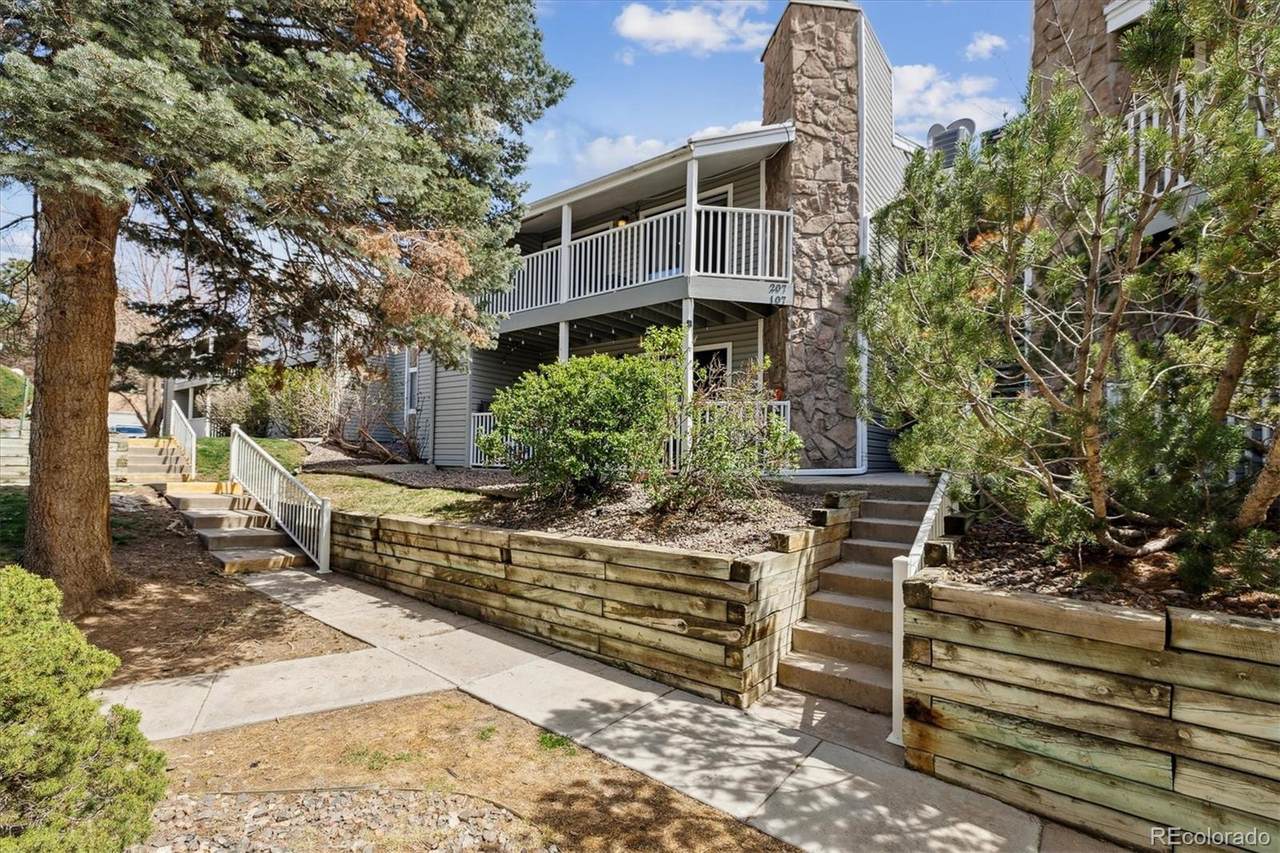 943 Zeno Way - Photo 1