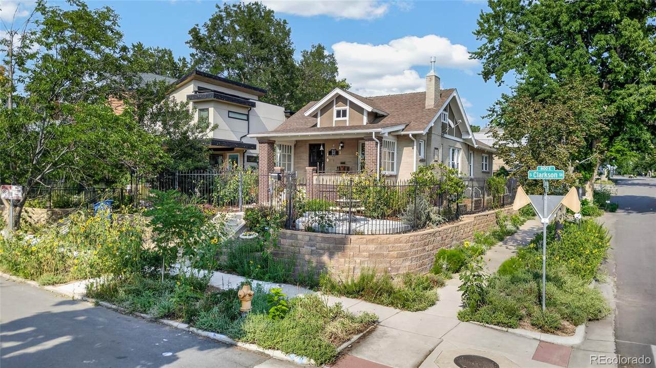 392 Clarkson Street - Photo 1