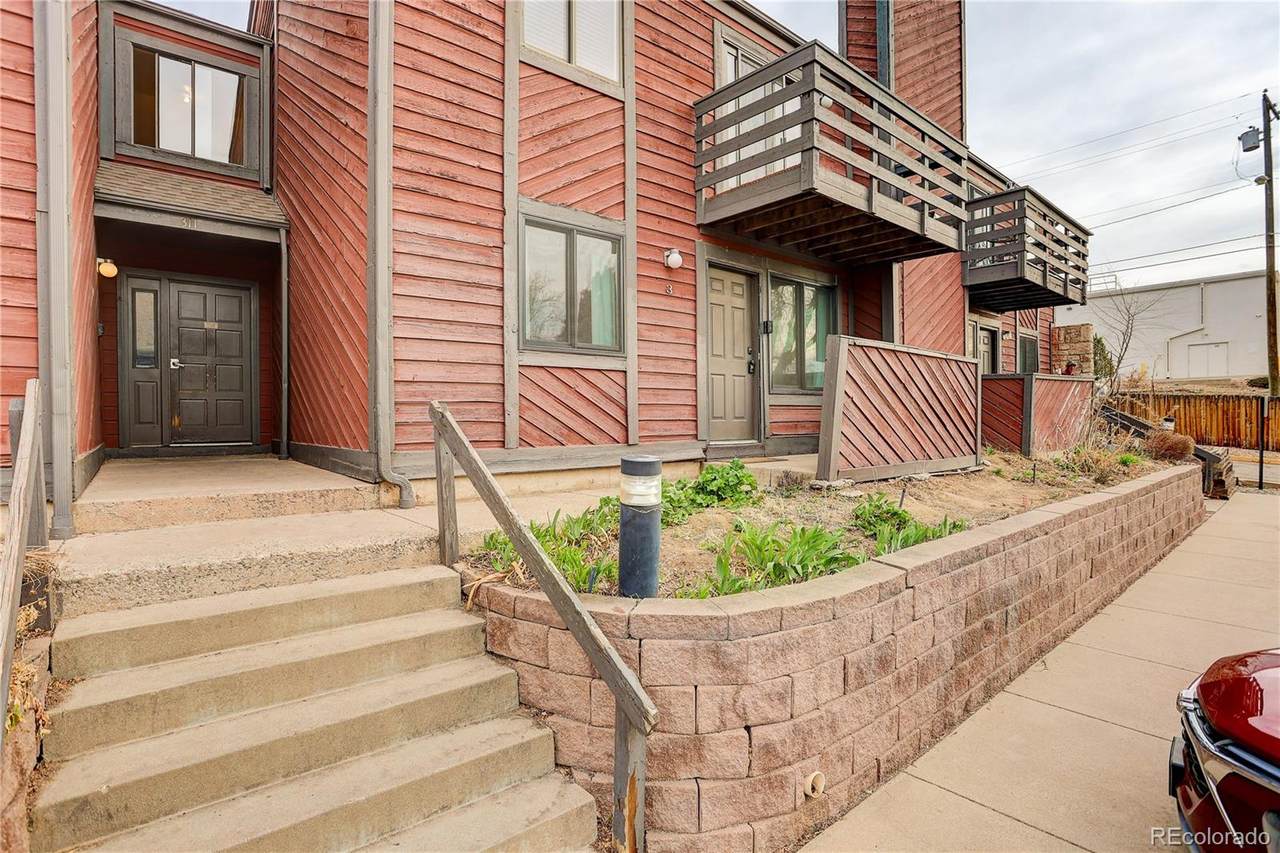 311 Lehow Avenue - Photo 1