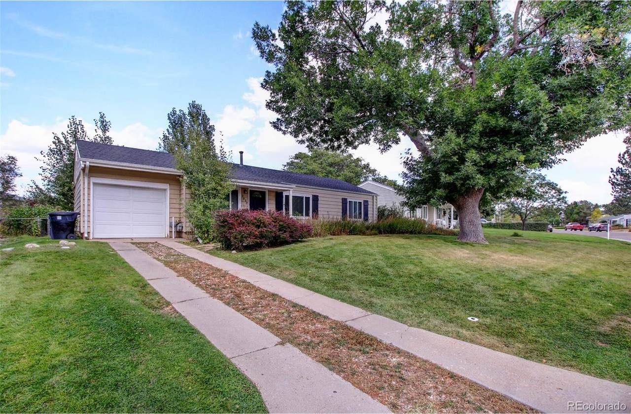 3052 Cherry Way - Photo 1