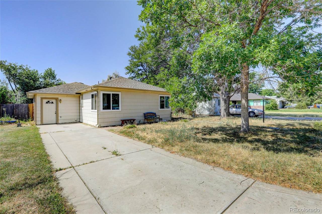 1916 Kentucky Avenue - Photo 1