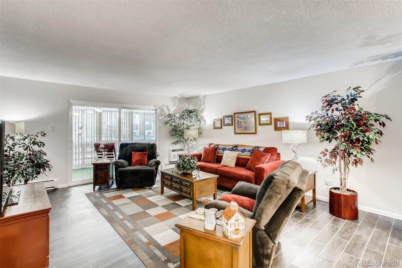 495 Dayton Street - Photo 1