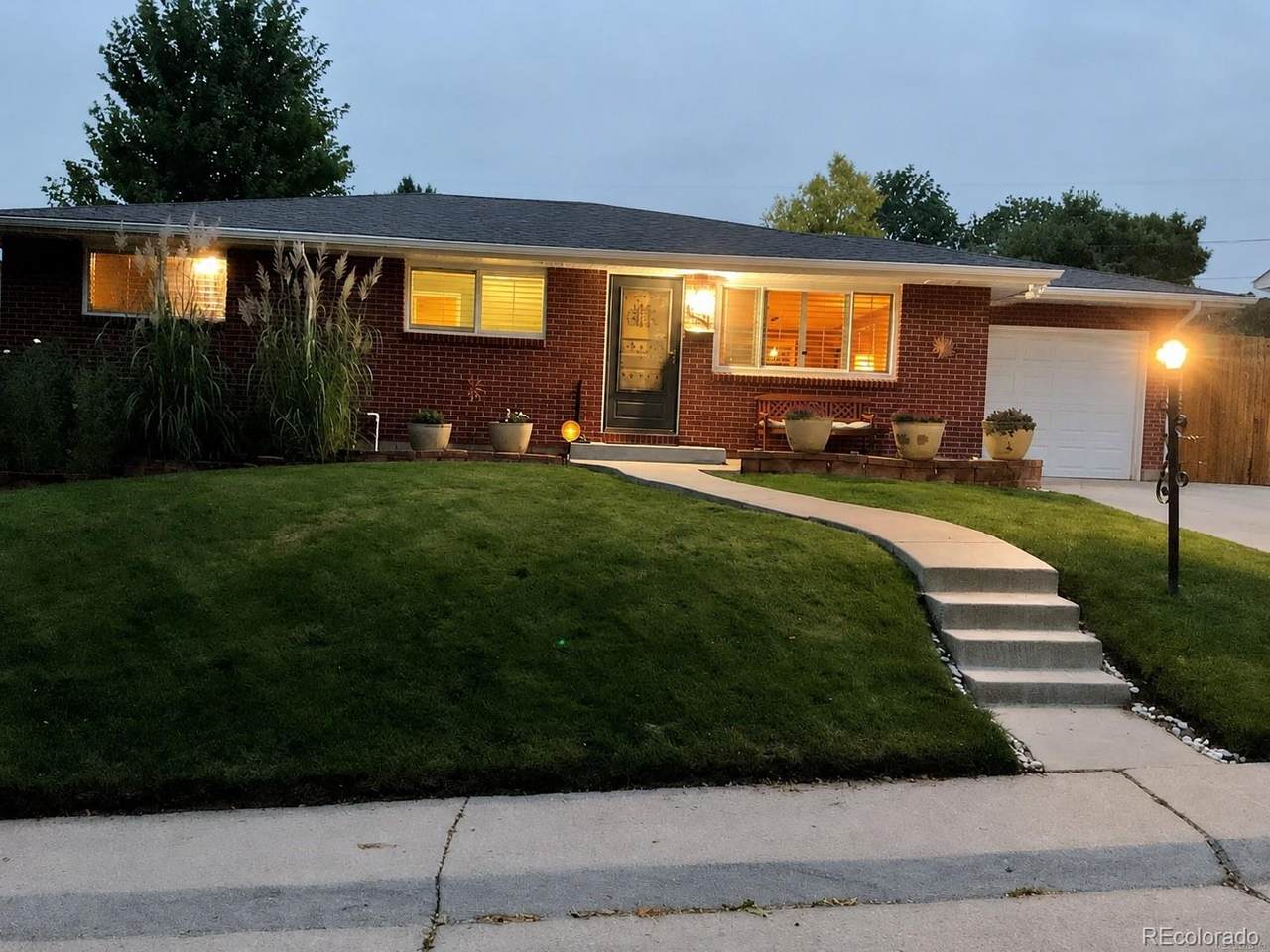 5416 Lakeview Street - Photo 1