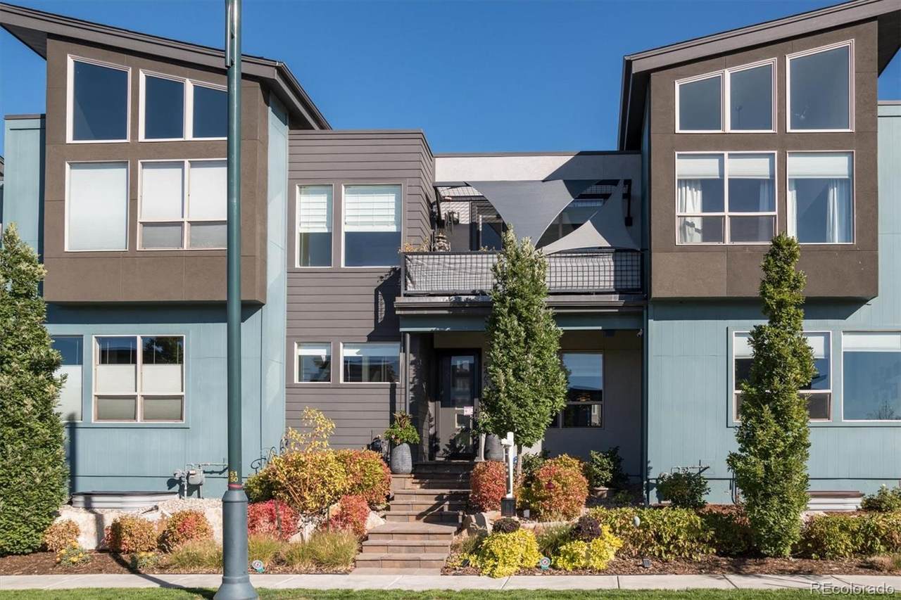 5462 Valentia Street - Photo 1