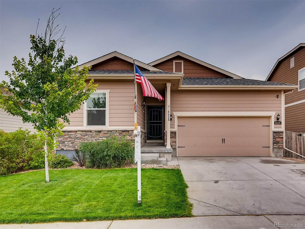4628 95th Avenue - Photo 1