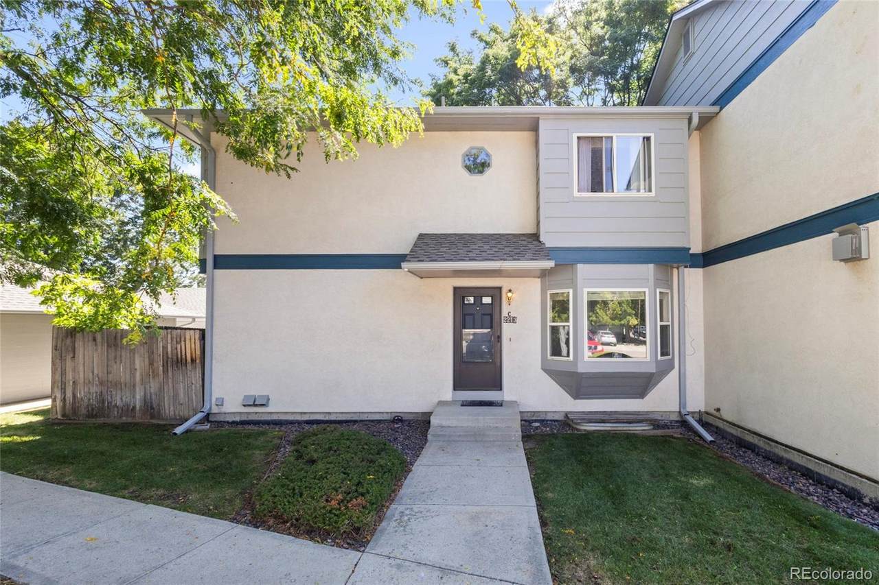 2213 Emery Street - Photo 1