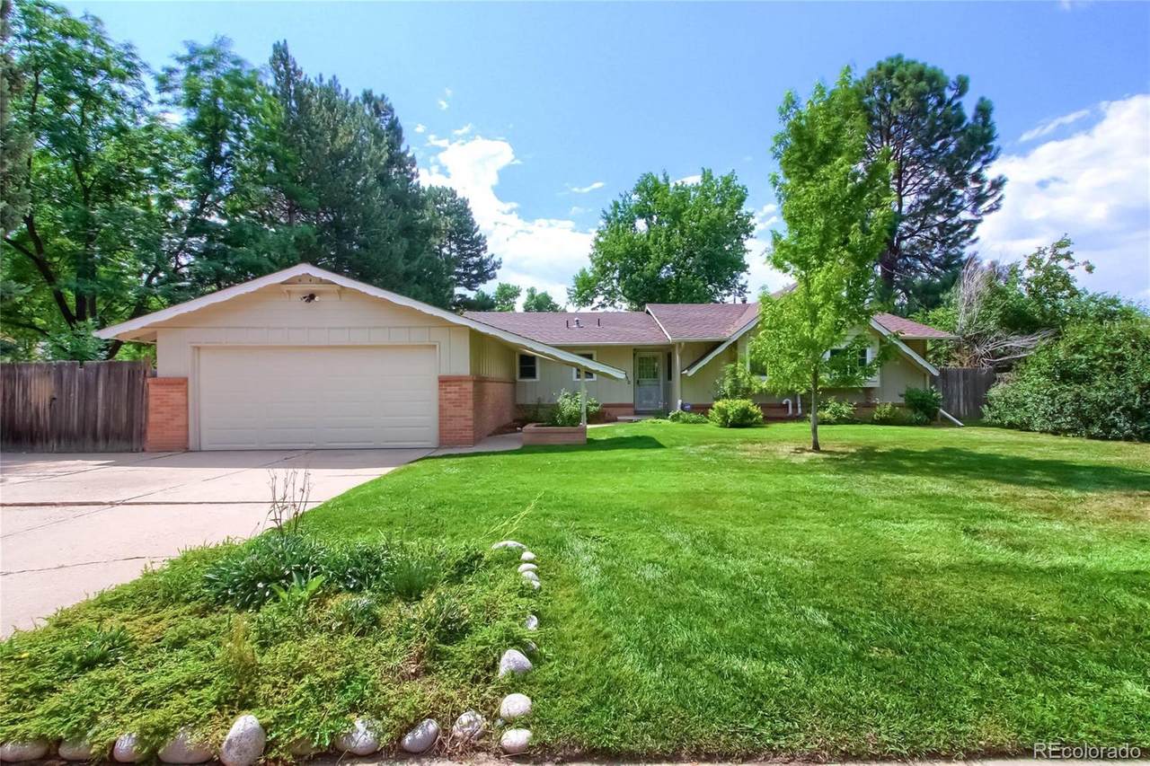 830 Goorman Avenue - Photo 1