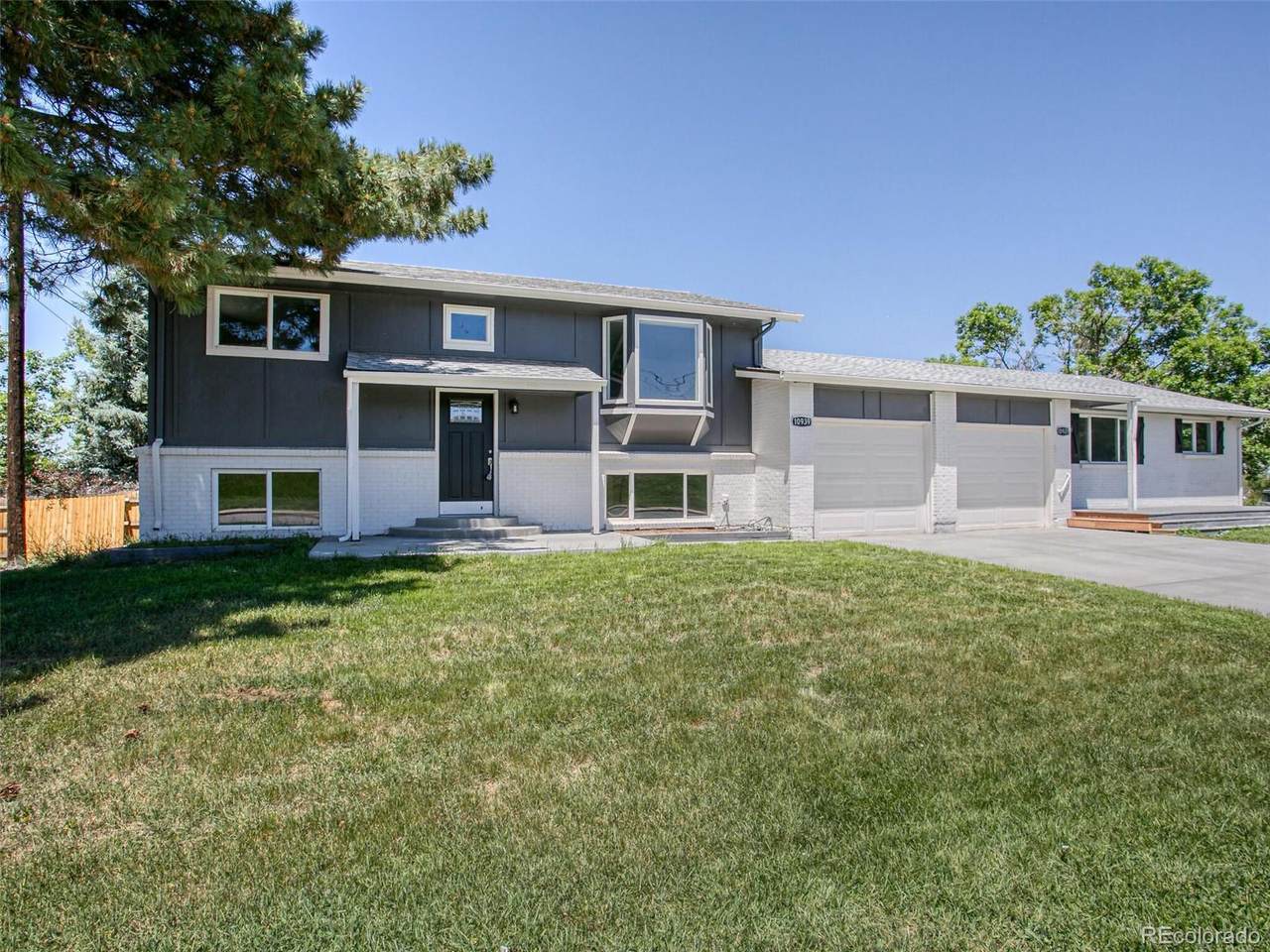 10929-10939 Virginia Avenue - Photo 1