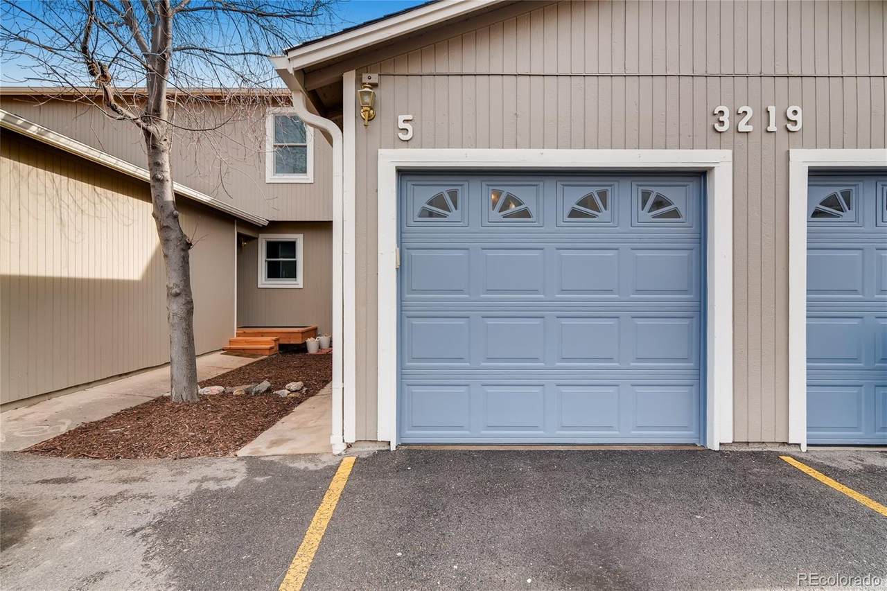 3219 Sumac Street - Photo 1