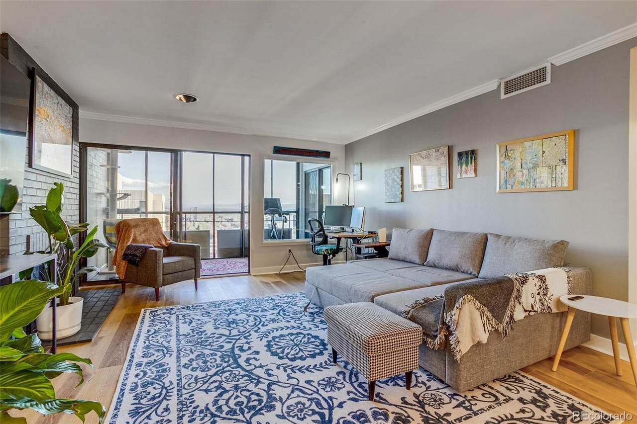 800 Pearl Street - Photo 1