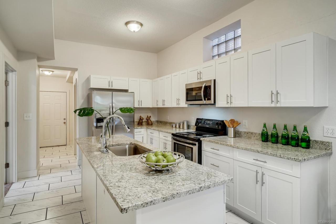 4425 Thompson Court - Photo 1
