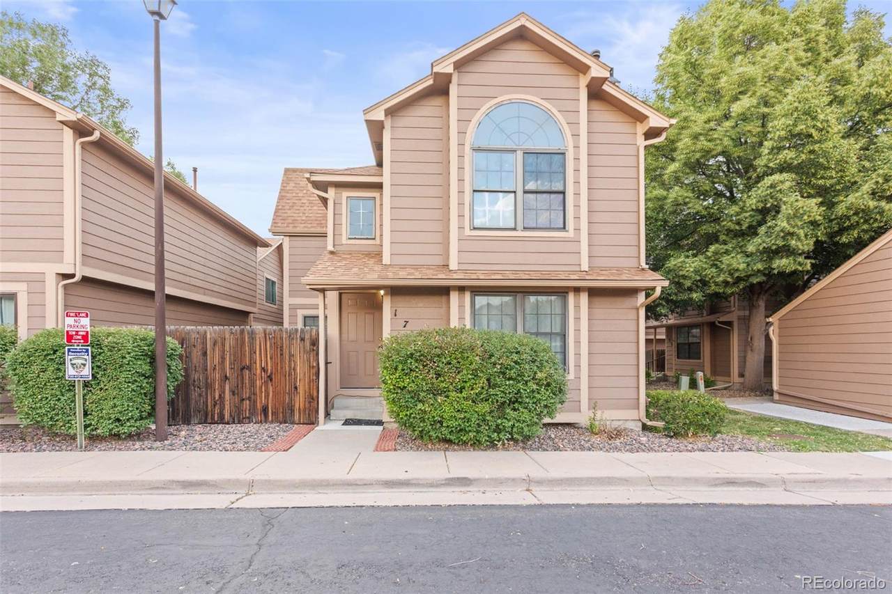 1720 Quintero Way - Photo 1