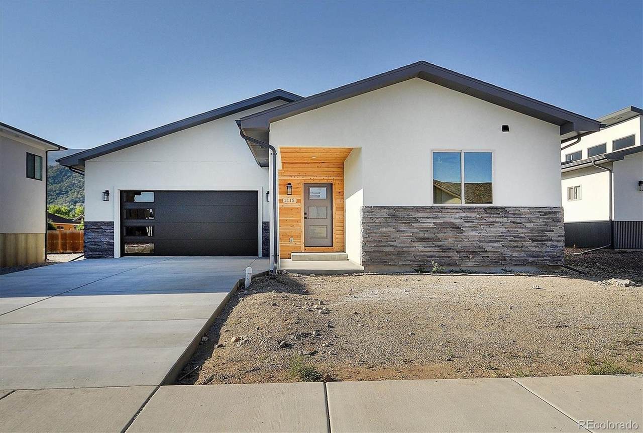 1115 Poncha Avenue - Photo 1