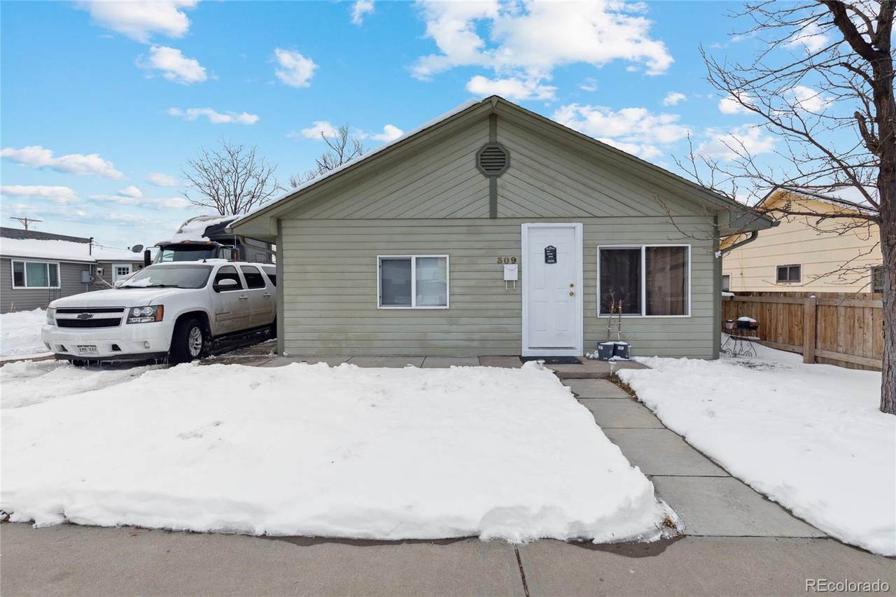 309 8th Avenue - Photo 1