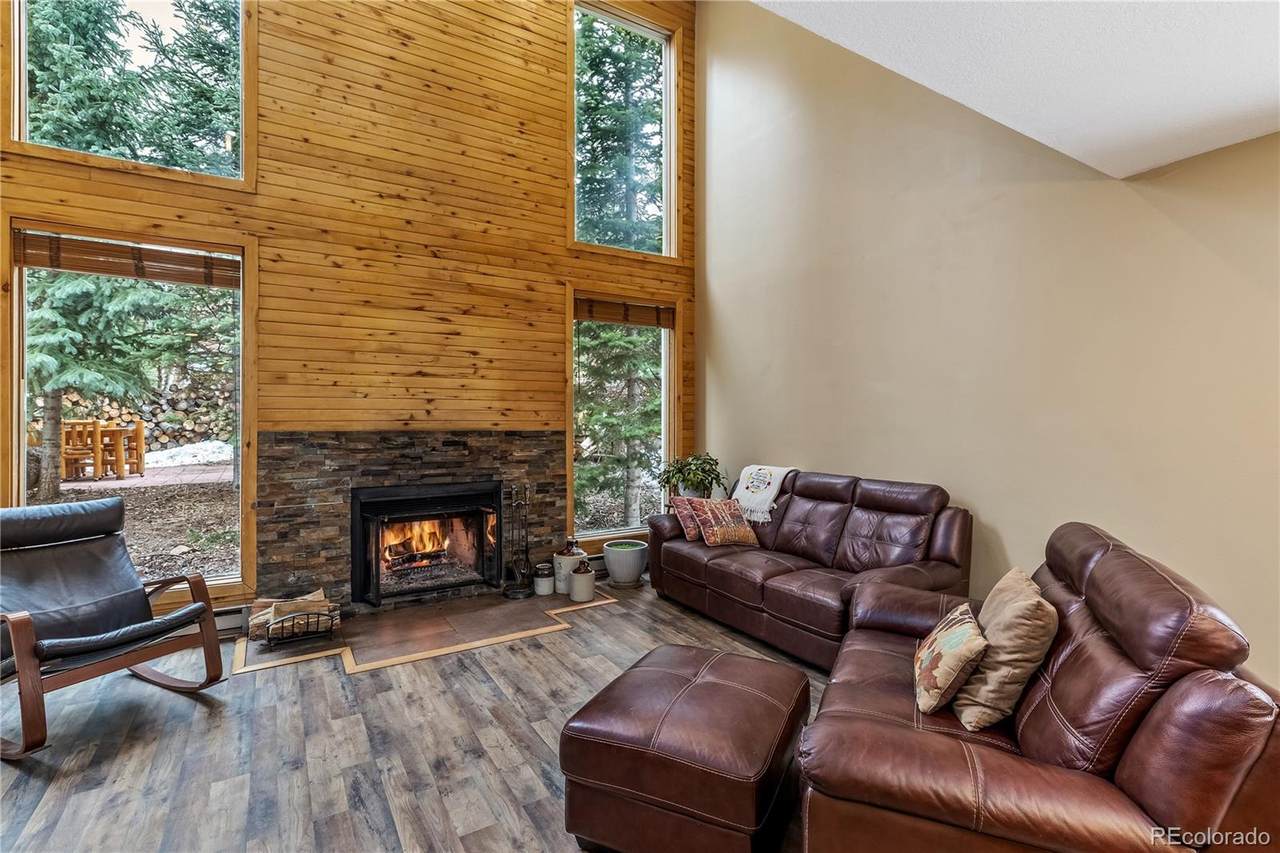 53 Burgundy Circle - Photo 1