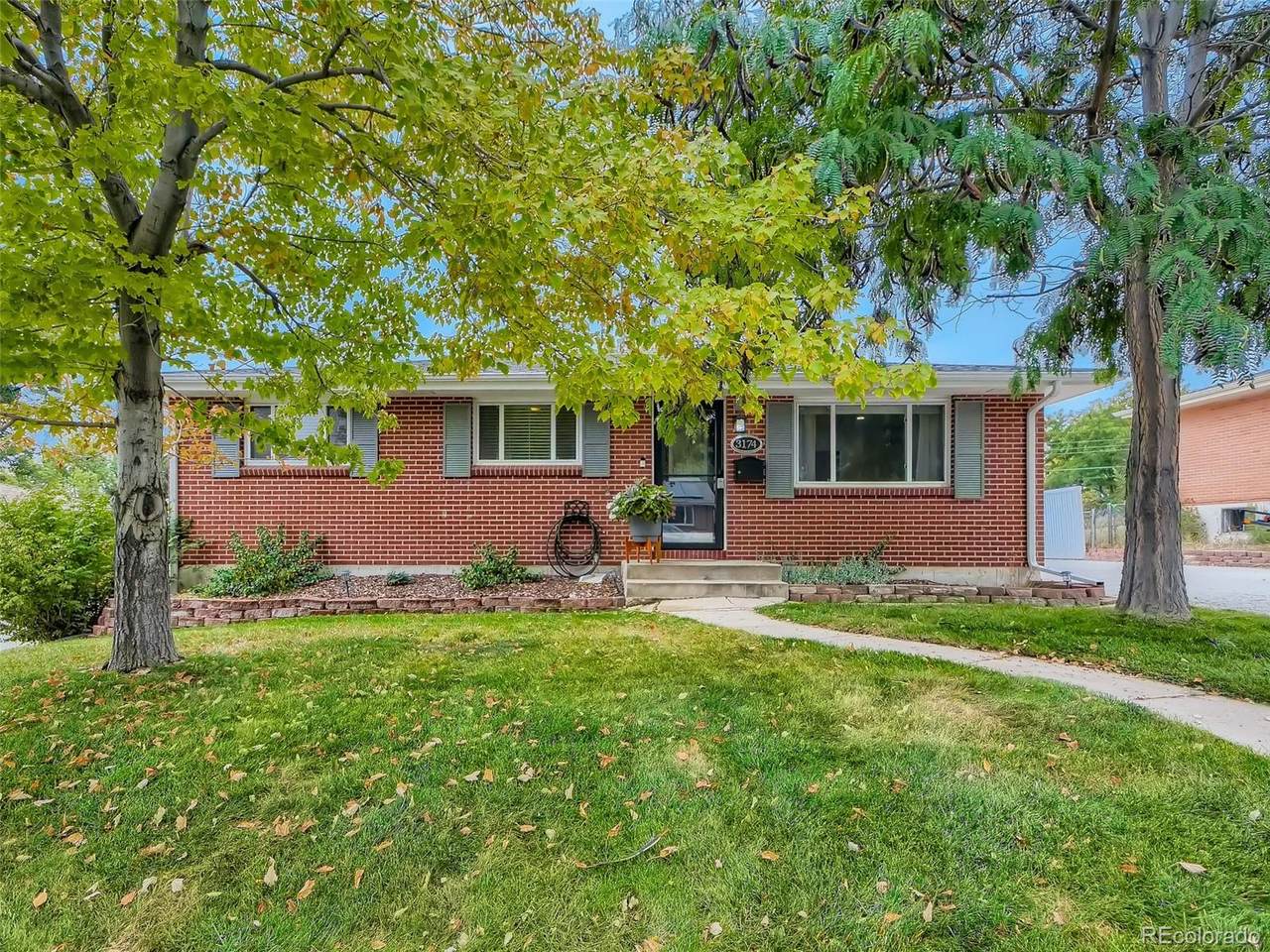 3174 Radcliff Drive - Photo 1