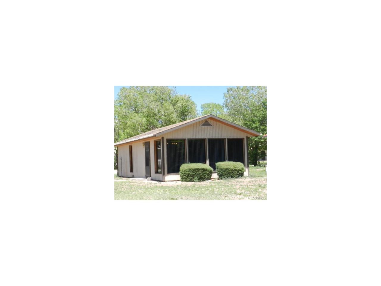 702 6th Street - Photo 1