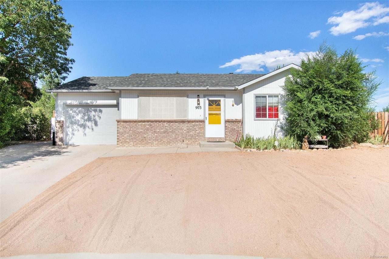 903 Canyon Court - Photo 1