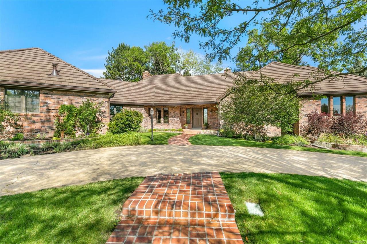 3966 Pinehurst Circle - Photo 1